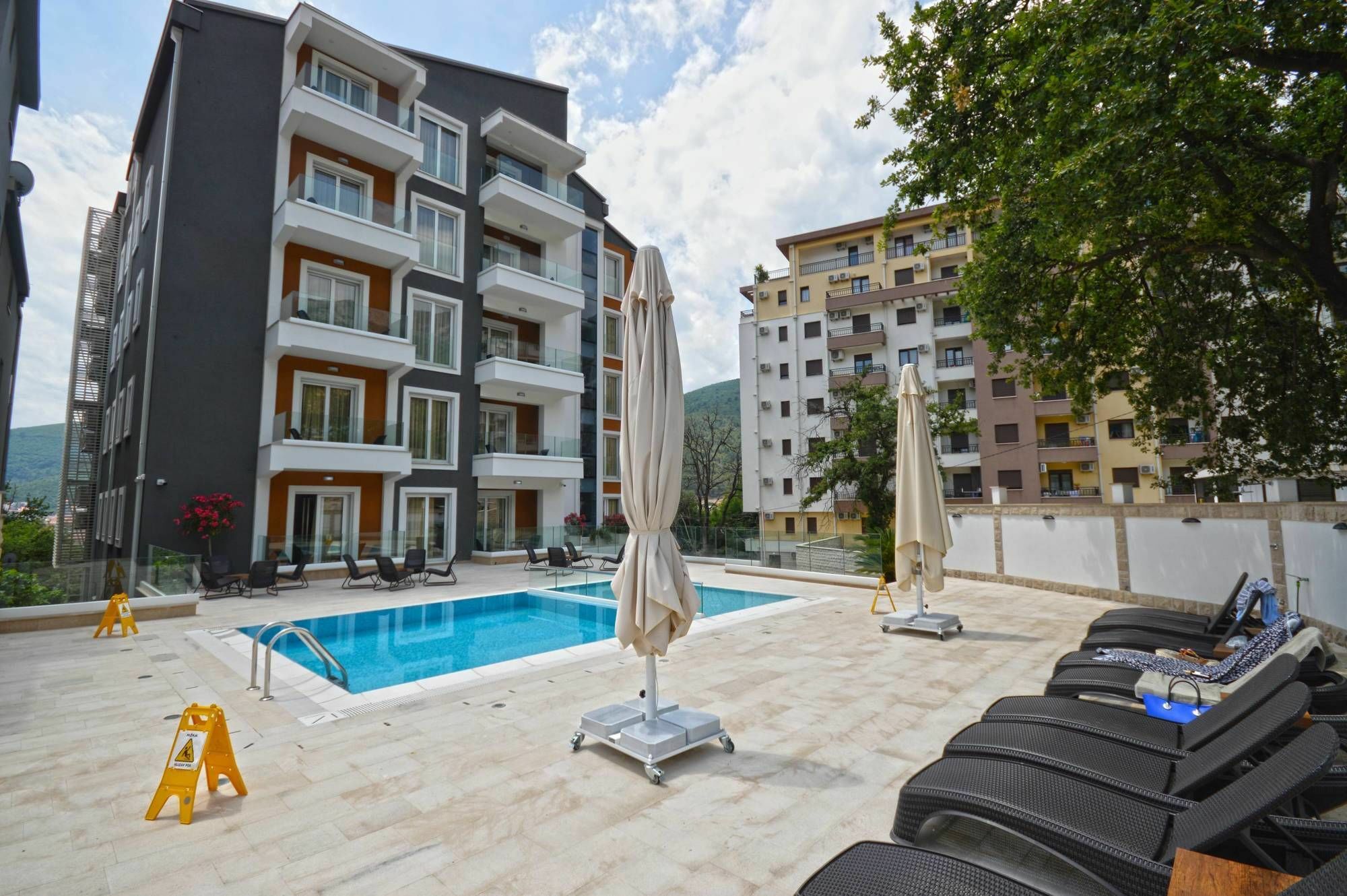 Chill And Go Aparthotel Budva Eksteriør billede